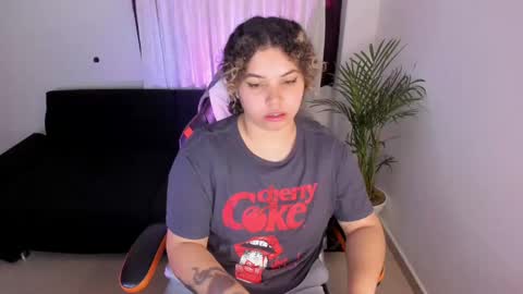 madelaine_taylor online show from 01.14.25