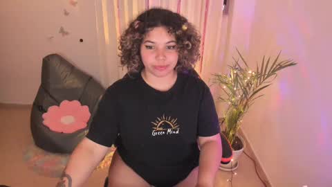 madelaine_taylor online show from 02.25.25