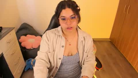 madelaine_taylor online show from 10.20.25