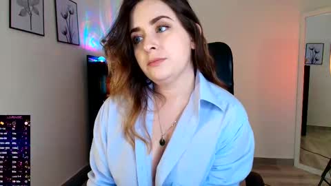 Snapshot of madelamee chatting on 01.11.26 madelamee online show from 01.11.26