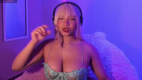 Madeline  online show from 01.21.25