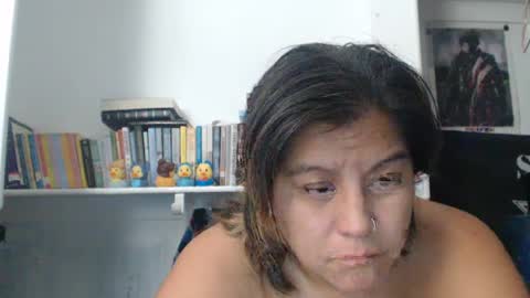 Snapshot of madfeather chatting on 09.10.25 Letty online show from 09.10.25