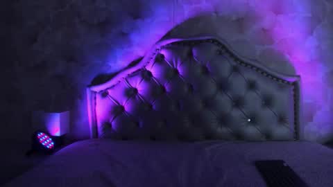 madhison_5 online show from 11.09.25