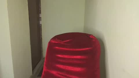 madhubala09 online show from 10.17.25