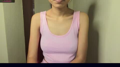 Snapshot of madhubala09 chatting on 11.17.25 madhubala09 online show from 11.17.25