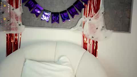 Madison Smith online show from 10.17.25