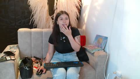 Snapshot of madison85535 chatting on 04.16.26 madison85535 online show from 04.16.26