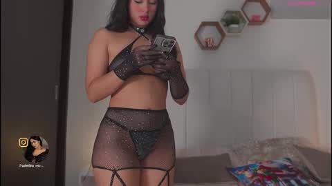 Valentina   1030   530  -  online show from 12.23.25