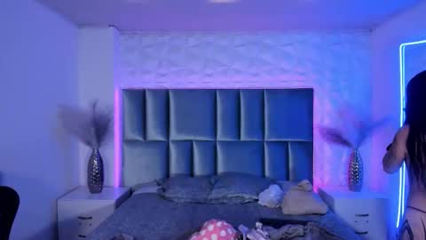 MADISON  online show from 10.10.25