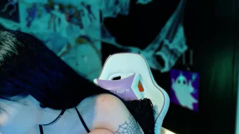 Snapshot of madison_jacksonn chatting on 10.28.25 madison_jacksonn online show from 10.28.25