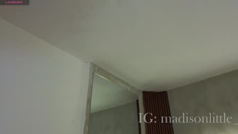 Melissa     700  1400 -5 online show from 03.10.26