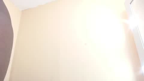 Snapshot of madison_mooney chatting on 01.20.25 Madison online show from 01.20.25