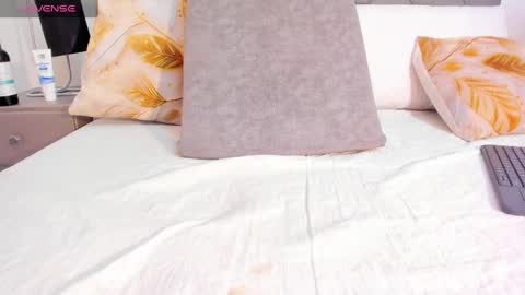 Snapshot of madison_mooney chatting on 02.20.25 Madison online show from 02.20.25