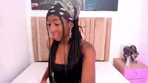 Snapshot of madison_mooney chatting on 10.06.25 Madison online show from 10.06.25