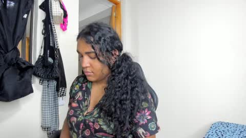 Snapshot of madisonbrunette_lxs chatting on 12.30.24 madison online show from 12.30.24
