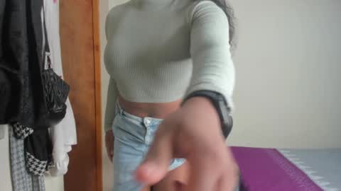 Snapshot of madisonbrunette_lxs chatting on 01.18.25 madison online show from 01.18.25