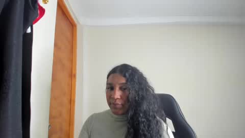 Snapshot of madisonbrunette_lxs chatting on 02.11.25 madison online show from 02.11.25
