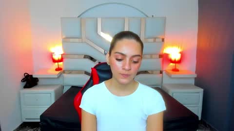 Snapshot of madisoncarzon chatting on 09.11.25 Madison Carzon online show from 09.11.25