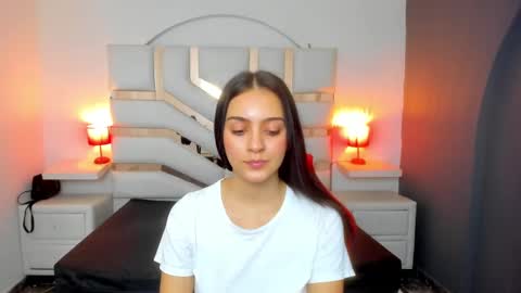 Snapshot of madisoncarzon chatting on 09.12.25 Madison Carzon online show from 09.12.25