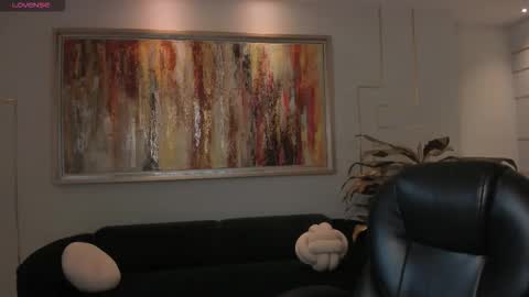 Maddi Collins online show from 02.12.26