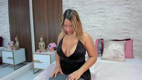 madisonhunterr_ online show from 02.04.25