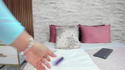 madisonhunterr_ online show from 02.22.25