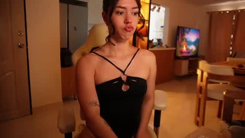 Snapshot of madisonlara chatting on 06.14.26 madisonlara online show from 06.14.26