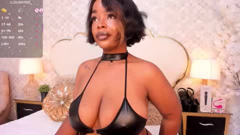 Madisson Lopez online show from 11.07.25