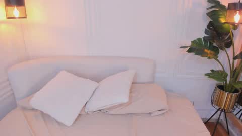 madissonmoore5 online show from 09.23.25