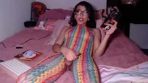 Snapshot of maditron chatting on 04.07.26 Maditron online show from 04.07.26