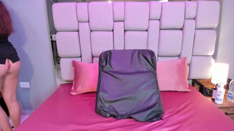 Snapshot of mady_collins chatting on 10.15.25 mady_collins online show from 10.15.25