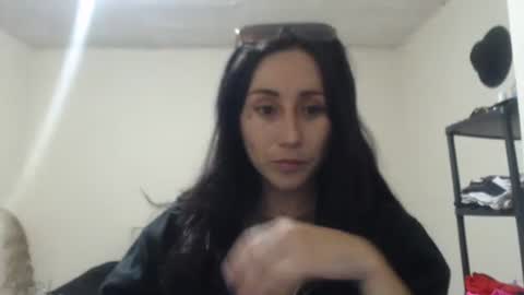 Snapshot of mady_tattoo chatting on 10.22.25 mady_tattoo online show from 10.22.25