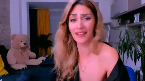 Snapshot of madyeroberts chatting on 02.21.25 Madye Roberts online show from 02.21.25