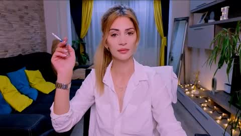 Madye Roberts online show from 12.05.25