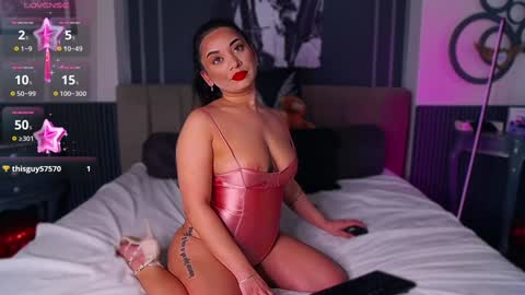 MadyLuxx online show from 12.17.24