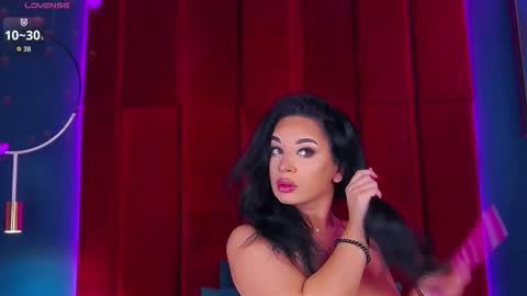 MadyLuxx online show from 10.10.25