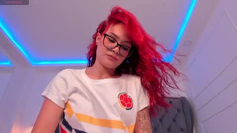 Mae Lyra online show from 07.07.26