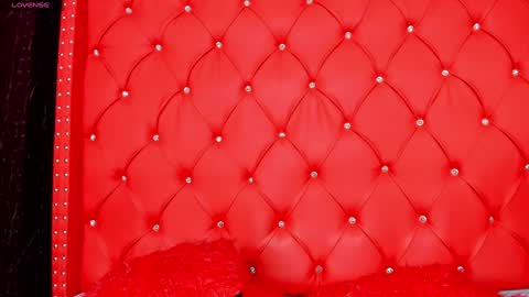 MAEE ANGELS online show from 01.20.25