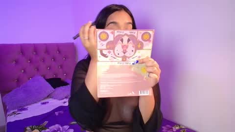 Snapshot of maeena chatting on 12.05.25 maeena online show from 12.05.25