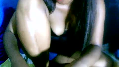 MaelahLove online show from 12.21.24