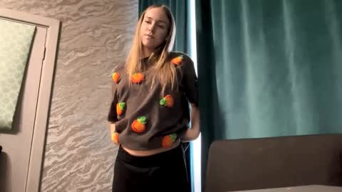 Sara online show from 03.22.26