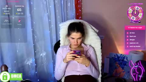 Snapshot of mag1c_eyes chatting on 12.16.25 mag1c_eyes online show from 12.16.25