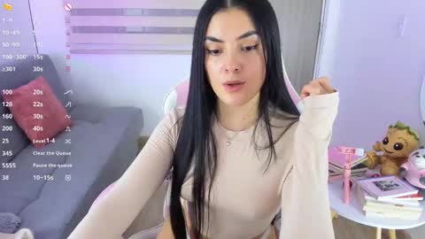 Snapshot of mager_of chatting on 10.27.25 Eva online show from 10.27.25