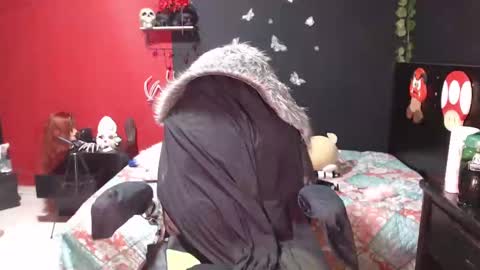 MaggCass online show from 12.22.24