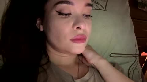 Snapshot of magggg658318 chatting on 09.18.25 magggg658318 online show from 09.18.25