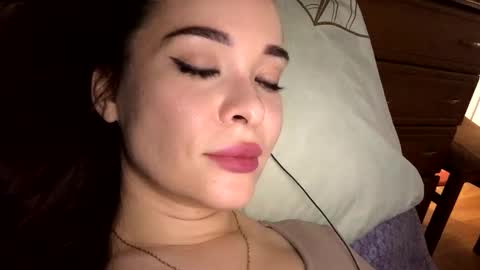 Snapshot of magggg658318 chatting on 10.08.25 magggg658318 online show from 10.08.25