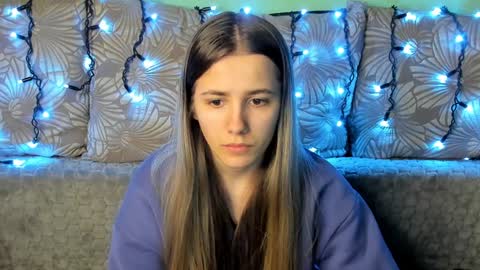 Snapshot of maggiecake chatting on 12.14.24 Maggie online show from 12.14.24