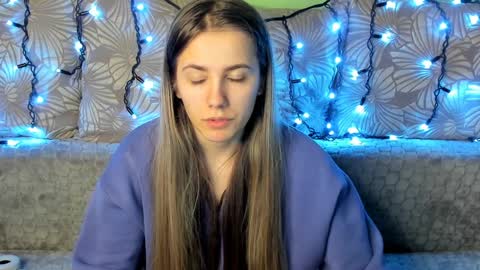 Snapshot of maggiecake chatting on 12.14.24 Maggie online show from 12.14.24
