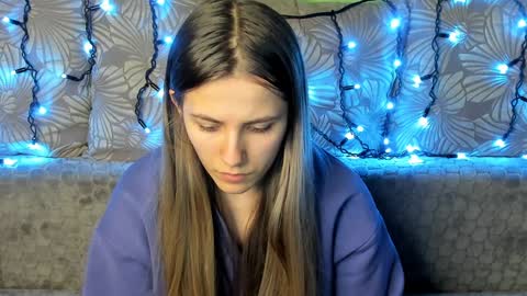 Snapshot of maggiecake chatting on 12.15.24 Maggie online show from 12.15.24