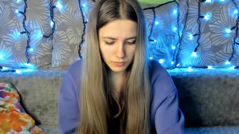 Snapshot of maggiecake chatting on 12.17.24 Maggie online show from 12.17.24